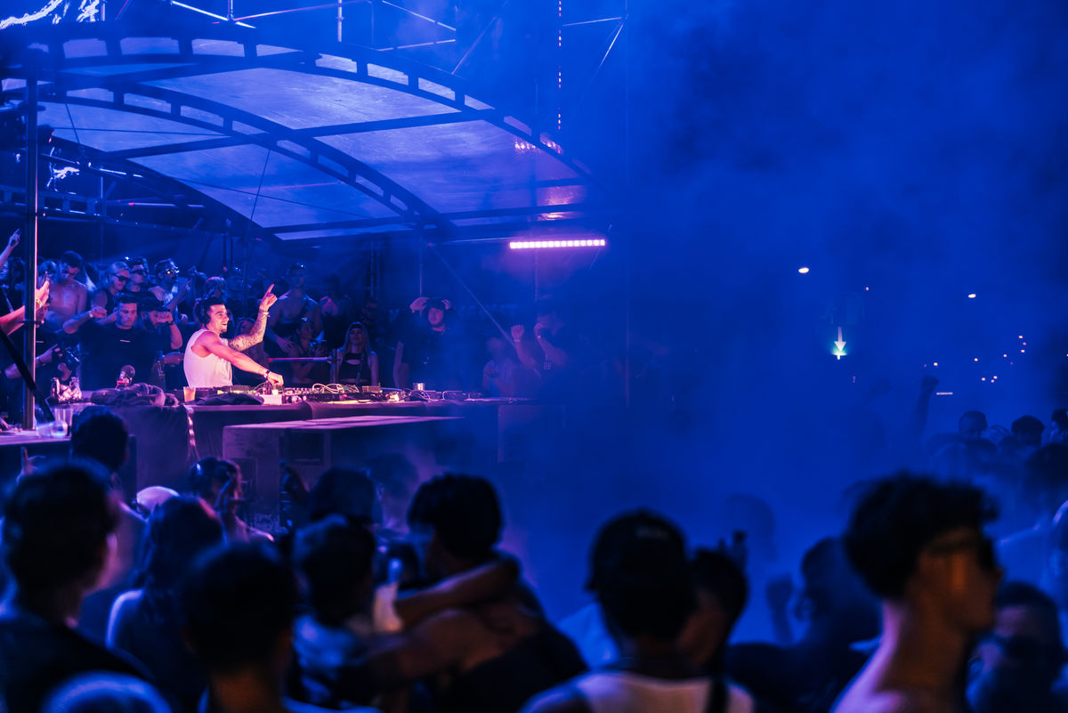 Loading... just a sec